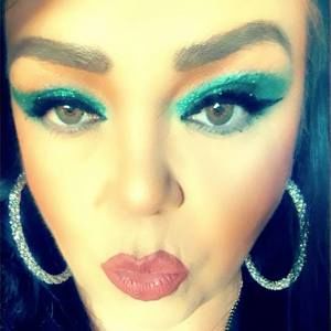 Meet your Posher, Beatriz